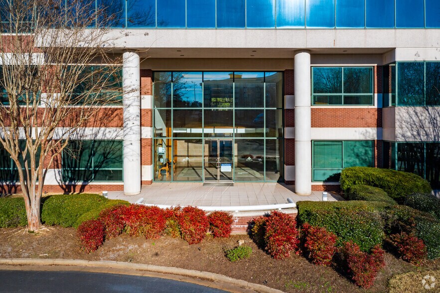 More Photos Of 1590 Adamson Pky, Morrow Office For Lease