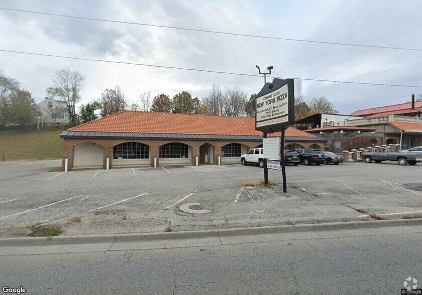 Primary Photo Of 700 Hardy Rd, Vinton General Retail For Sale