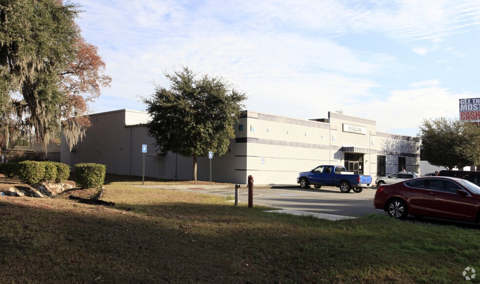 More Photos Of 702 Mall Blvd, Savannah Loft Creative Space For Lease