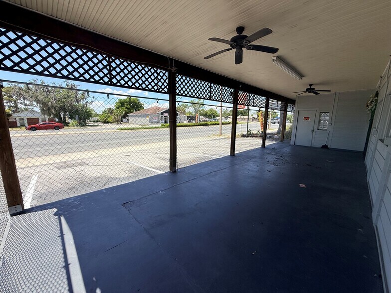 More Photos Of 1327 S Bay St, Eustis Freestanding For Lease