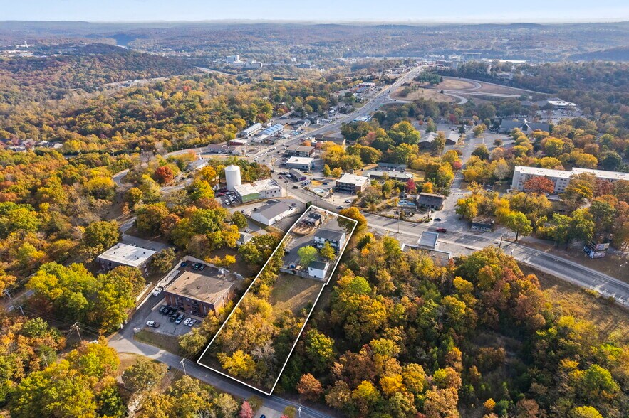 Primary Photo Of 1107-1109 W 76 Country Blvd, Branson General Retail For Sale