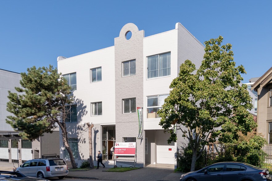 More Photos Of 25 6th Ave E, Vancouver Service For Lease