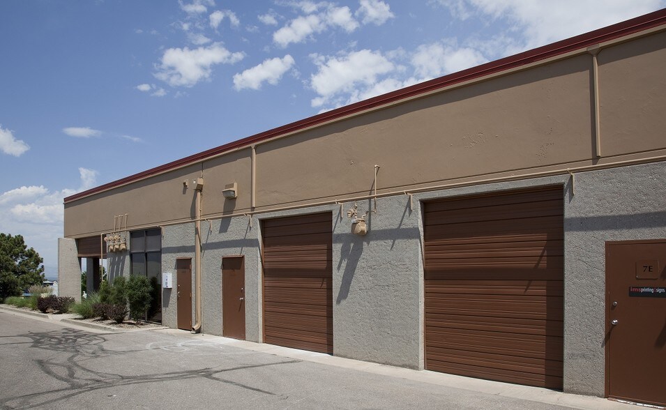 More Photos Of 7342 S Alton Way, Englewood Research And Development For Lease
