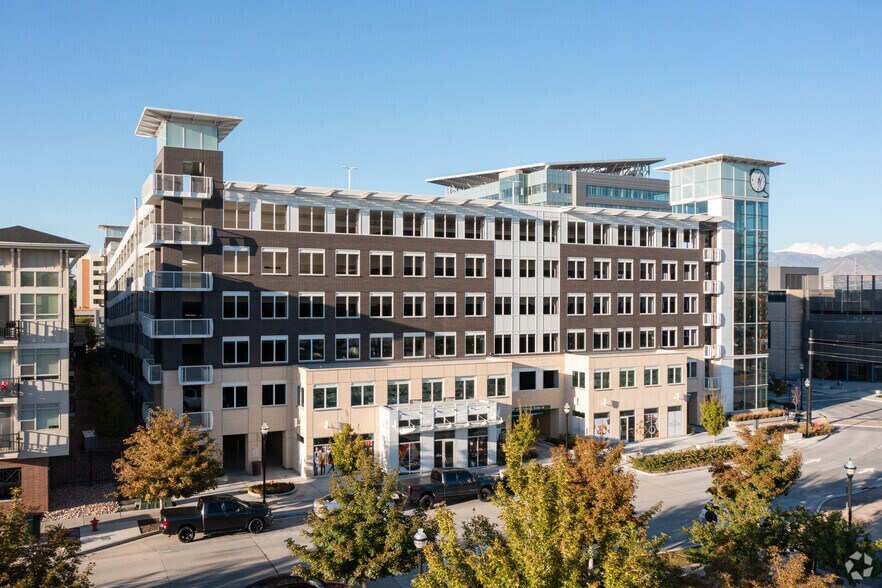 More Photos Of 3545 W Weigh Station Rd, West Valley General Retail For Lease