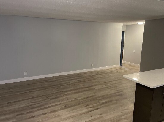 More Photos Of 6911 Haskell Ave, Van Nuys Apartments For Sale