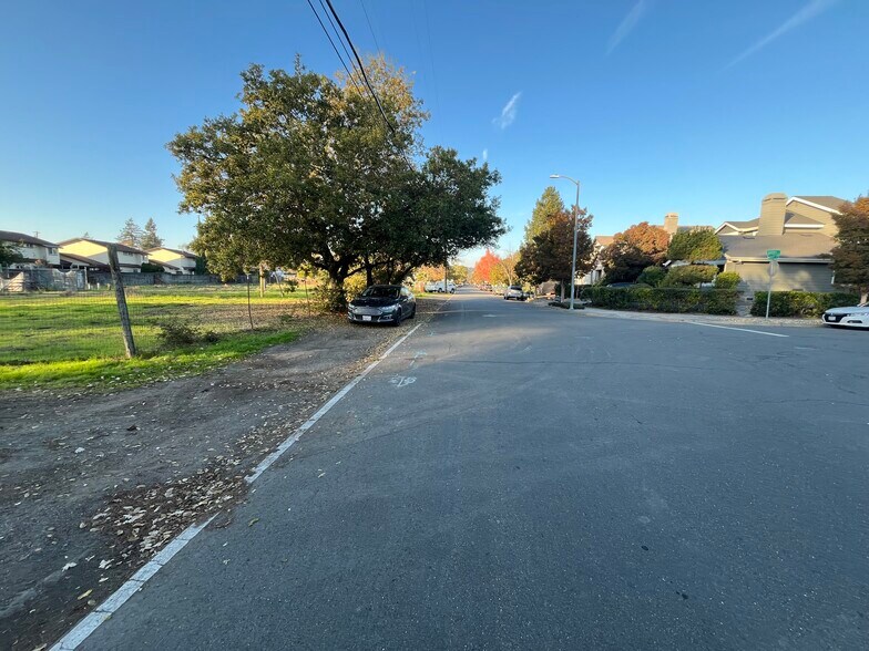 More Photos Of 1055 Wright St, Santa Rosa Land For Sale