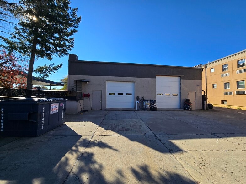 More Photos Of 311-313 W Jericho Tpke, Huntington Storefront For Sale