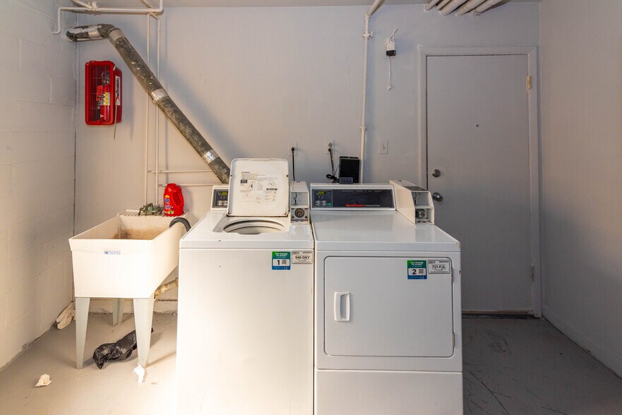 More Photos Of 1213 E Northern Pky, Baltimore Apartments For Sale