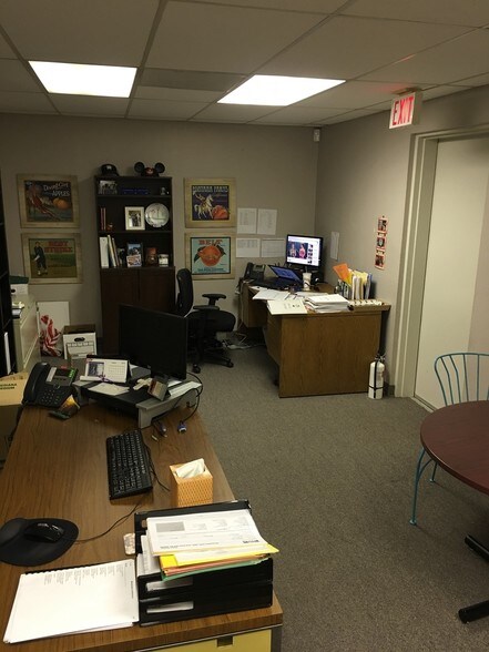 More Photos Of 406 Motor City Ct, Modesto Warehouse For Sale