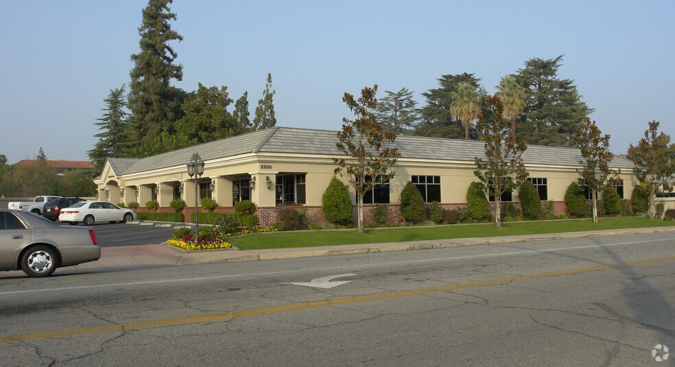 More Photos Of 3100 19th St, Bakersfield Office For Lease