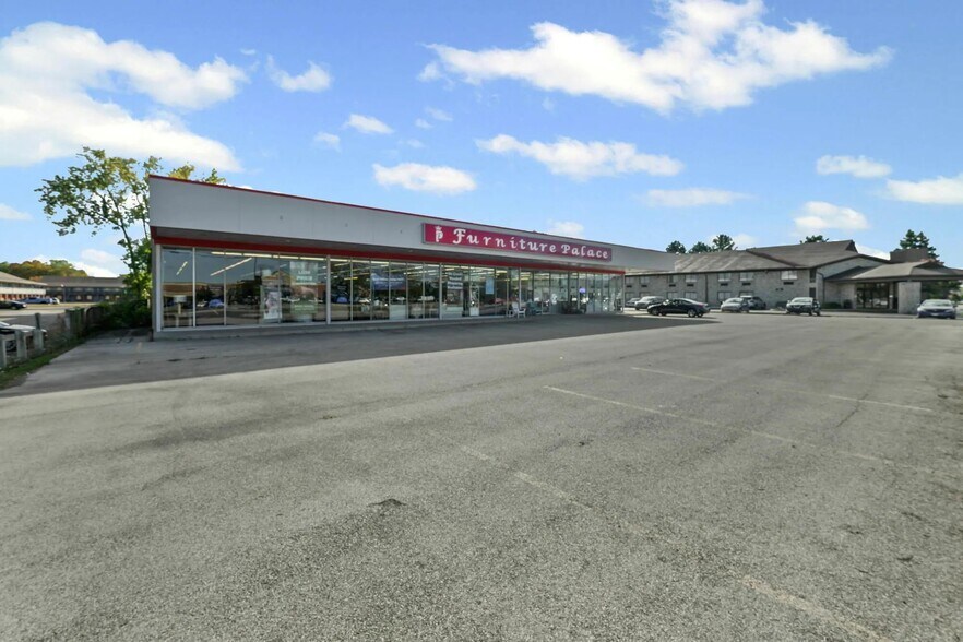 More Photos Of 1436 Reynolds Rd, Maumee Freestanding For Lease