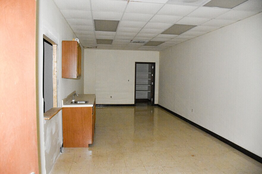 More Photos Of 31 Quail Run, Edgefield Office For Sale