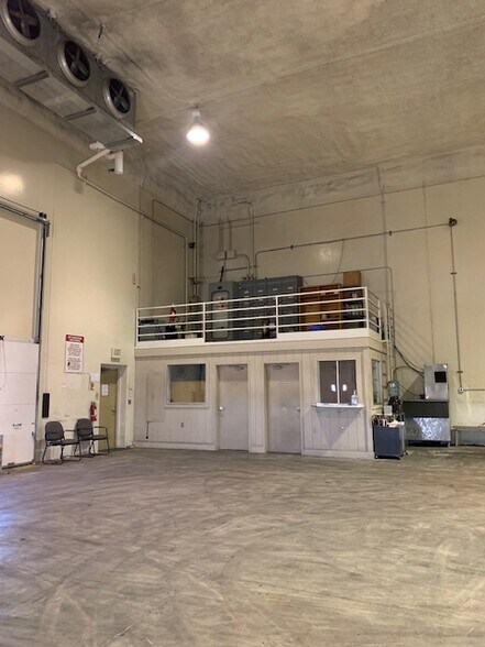 More Photos Of 10537 Boone Dr, Sultana Refrigeration Cold Storage For Sale