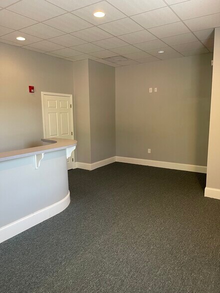 More Photos Of 335 Roselane St NW, Marietta Medical For Lease