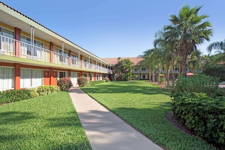 More Photos Of 5600 State Road 524, Cocoa Hotel For Sale