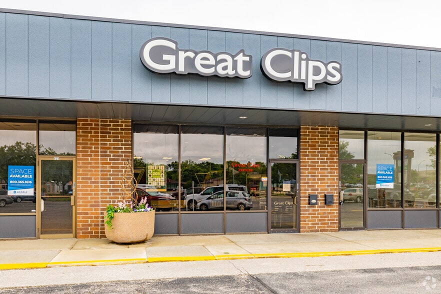 More Photos Of 505 N Ankeny Blvd, Ankeny Unknown For Lease