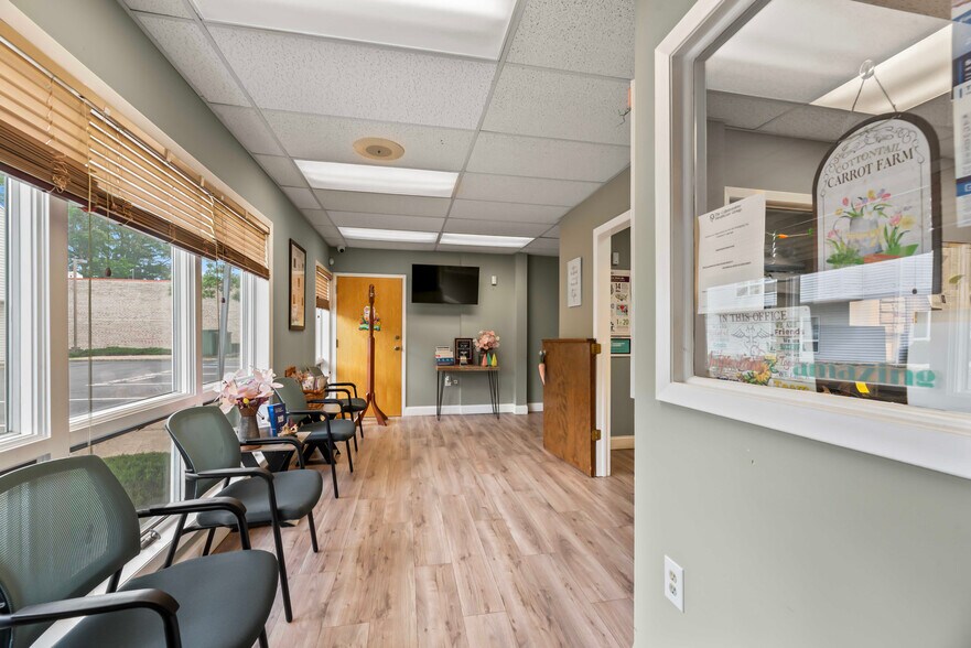 More Photos Of 1594-1600 US Highway 130, North Brunswick Medical For Sale