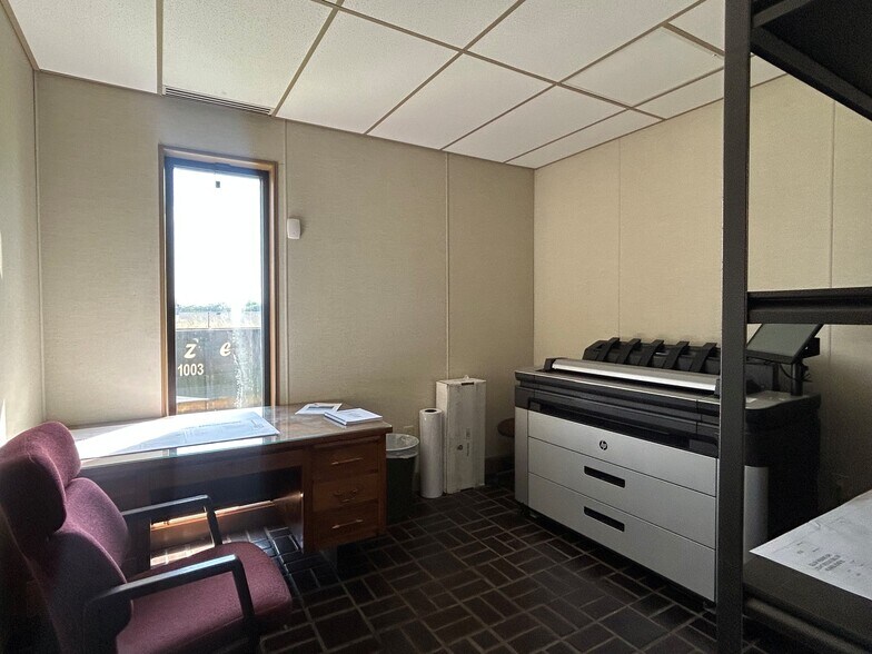 More Photos Of 198 Trojan St, Mount Sterling Industrial For Lease