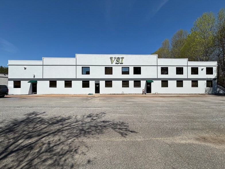 More Photos Of 1205 Alpha Dr, Alpharetta Warehouse For Sale