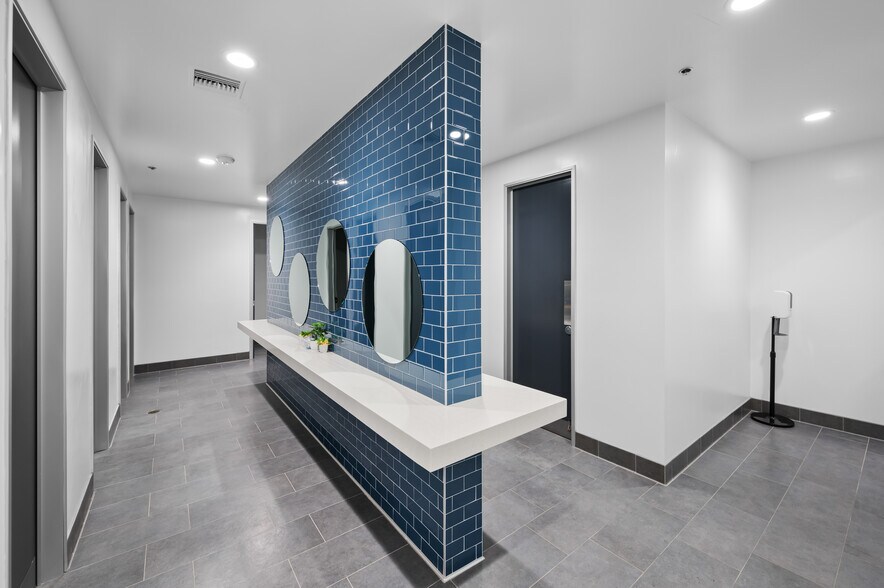 More Photos Of 610 Waltham Way, Mccarran Office For Lease