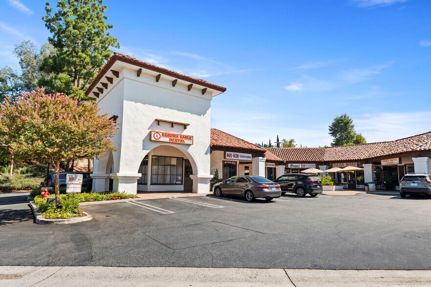 More Photos Of 30313-30317 Canwood St, Agoura Hills Unknown For Lease
