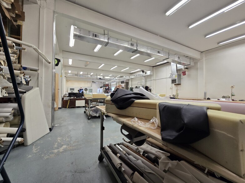 More Photos Of 1010 N 20th Ave, Hollywood Industrial For Lease