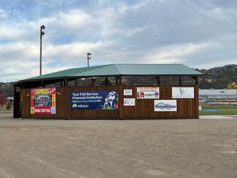 More Photos Of 1902 Fort Jones Rd, Yreka Carwash For Sale