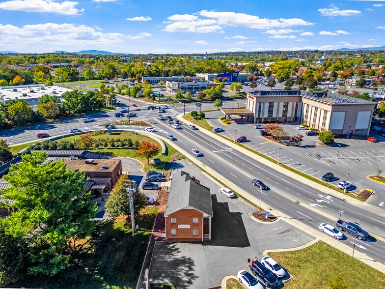 More Photos Of 650 Millwood Ave, Winchester Office For Lease