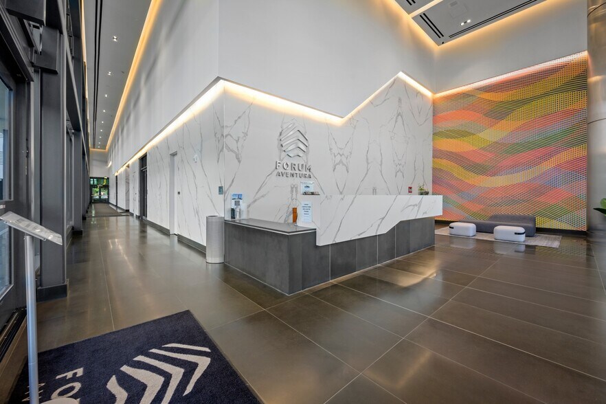 More Photos Of 19790 W Dixie Hwy, Aventura Office For Lease