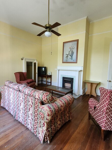 More Photos Of 1402 2nd Ave, Columbus Office For Sale