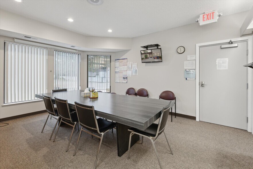 More Photos Of 615 S Euclid Ave, Bay City Medical For Sale