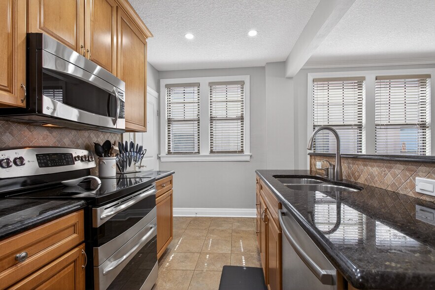 More Photos Of 1710 River Rd, Jacksonville Apartments For Sale