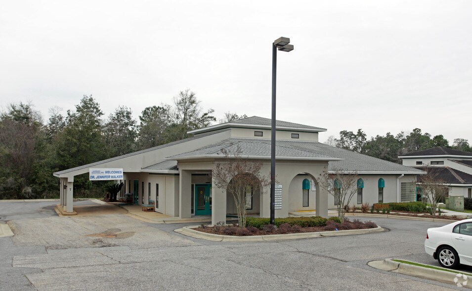 Primary Photo Of 5190 Bayou Blvd, Pensacola Medical For Lease