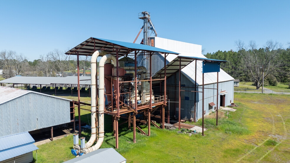 More Photos Of 740 West Union Street, Vienna Manufacturing For Sale