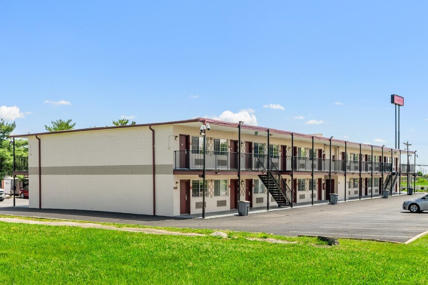 More Photos Of 4029 Marlane Dr, Grove City Hotel For Sale