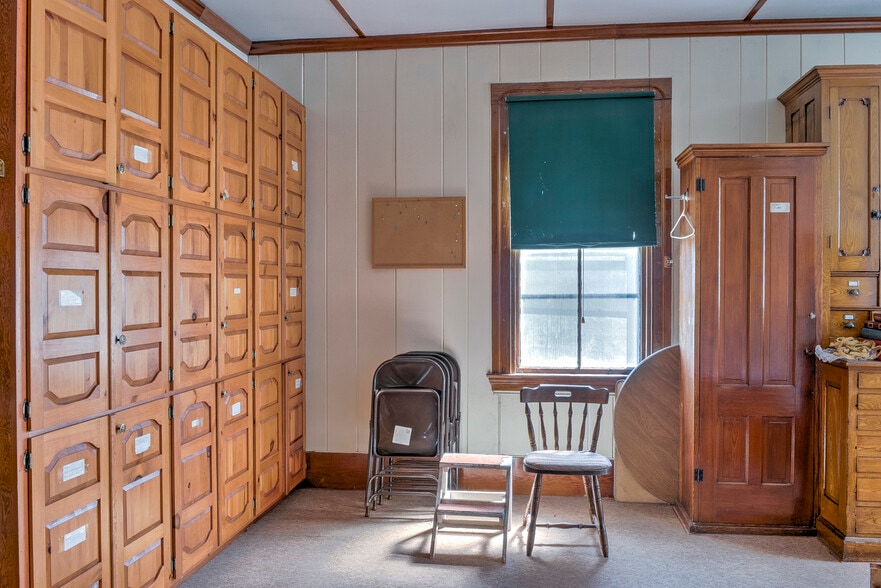 More Photos Of 33 School St, Troy Religious Facility For Sale