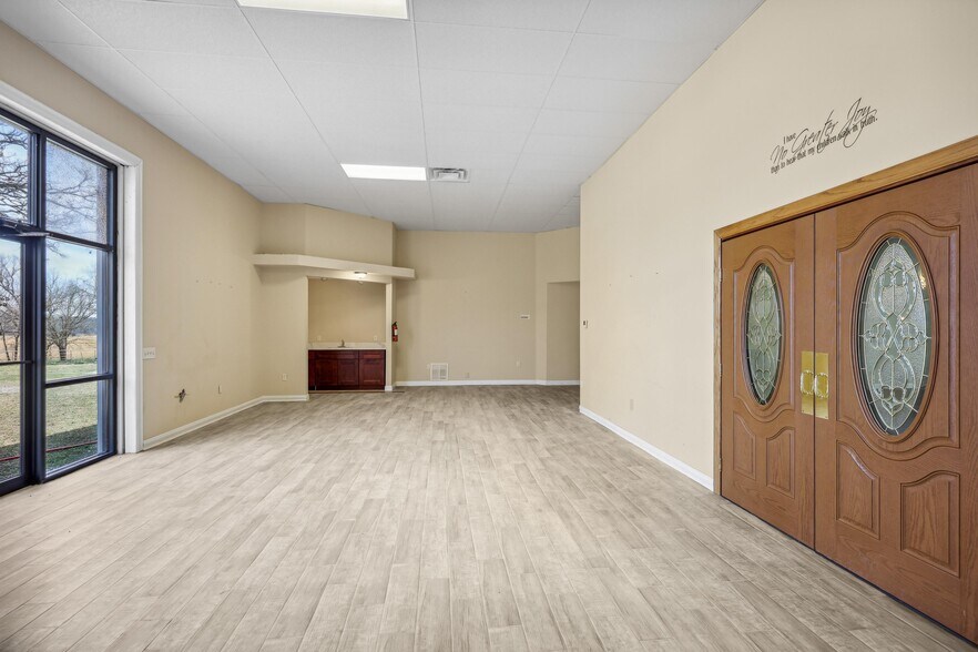 More Photos Of 13651 S 690 Rd, Wyandotte Specialty For Sale