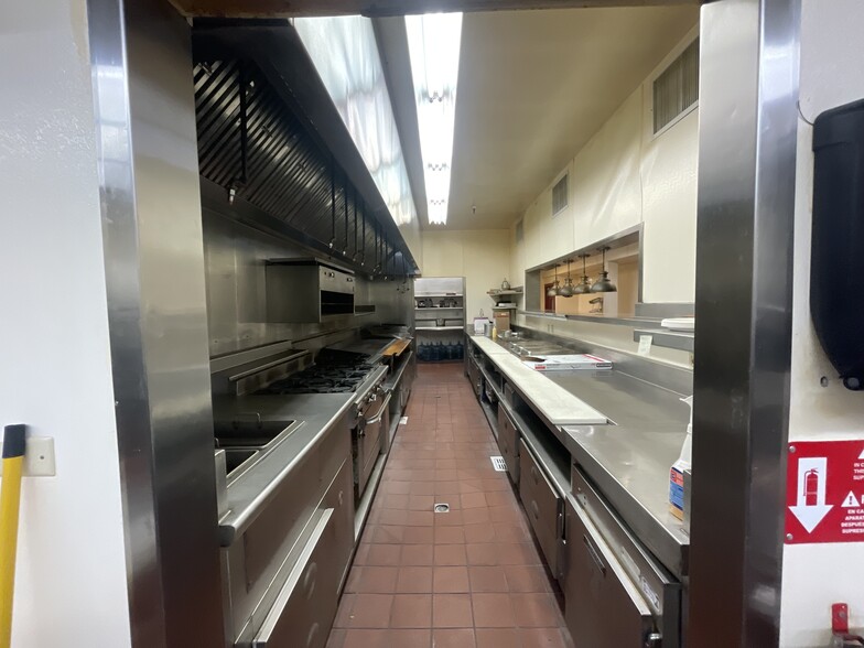 More Photos Of 111 E March Ln, Stockton Hotel For Lease