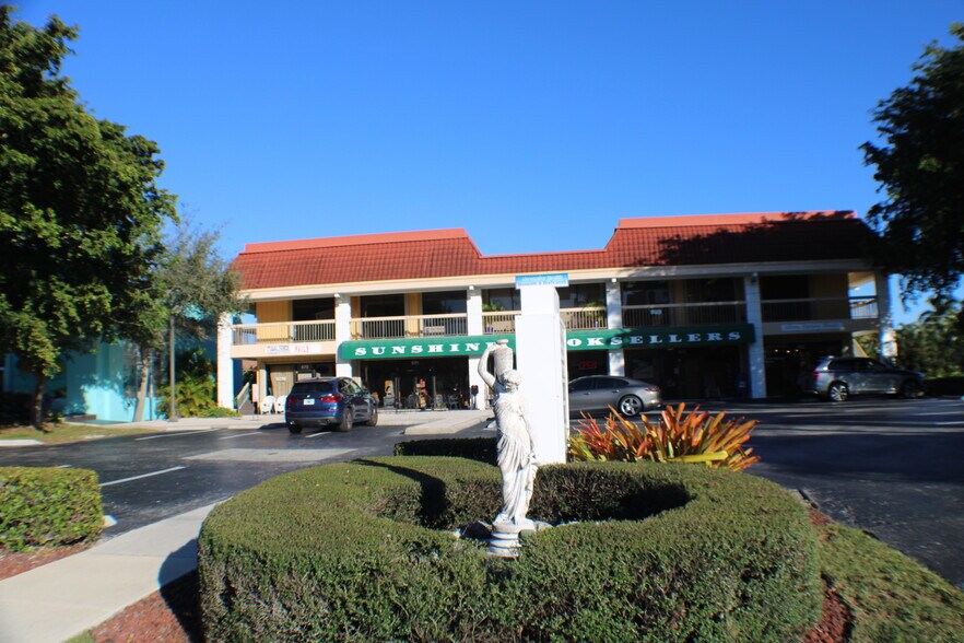 More Photos Of 673-689 S Collier Blvd, Marco Island Storefront Retail Office For Lease