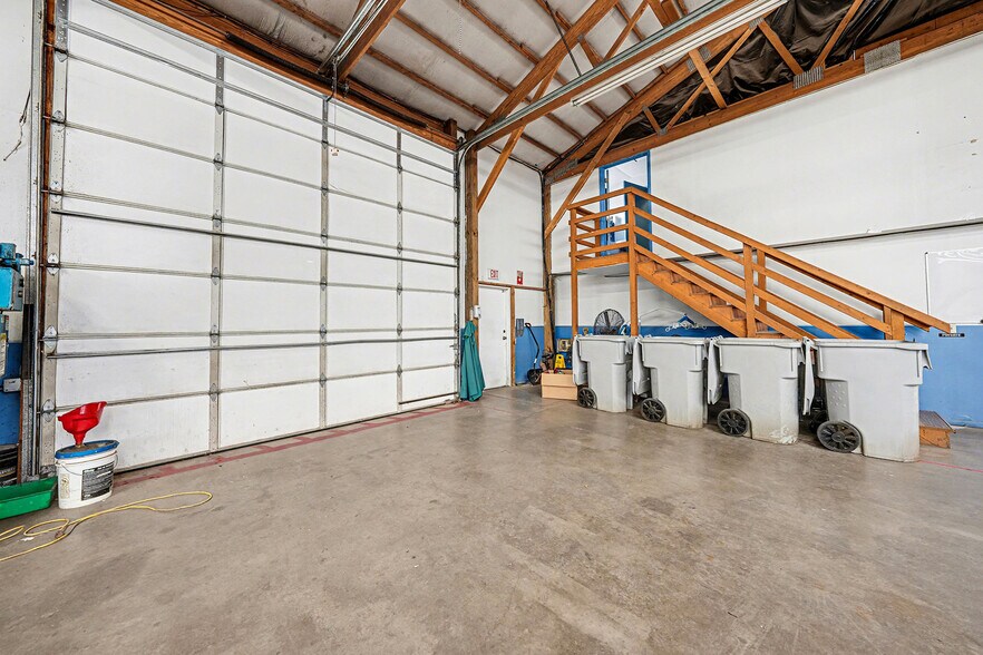 More Photos Of 420 15th St, Greeley Service For Sale