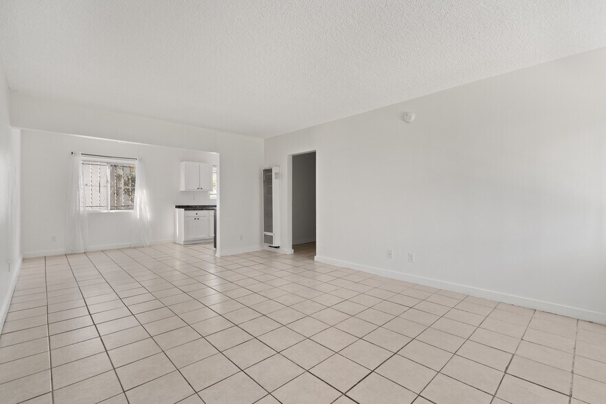 More Photos Of 1406 Exposition Blvd, Los Angeles Apartments For Sale