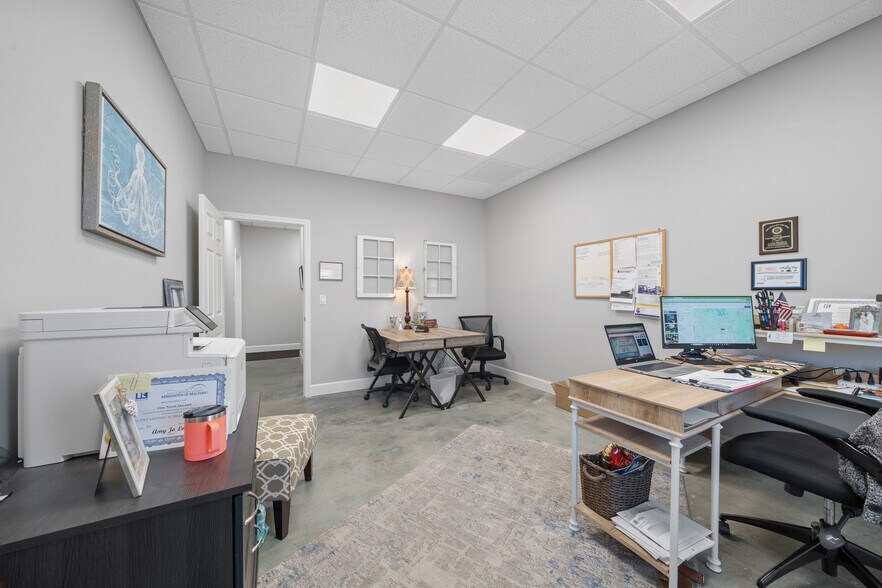 More Photos Of 943 NW 17th Ave, Ocala Warehouse For Sale