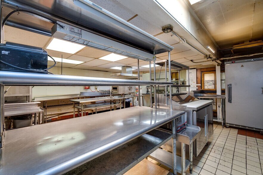 More Photos Of 108-111 W Main St, Medway Restaurant For Sale