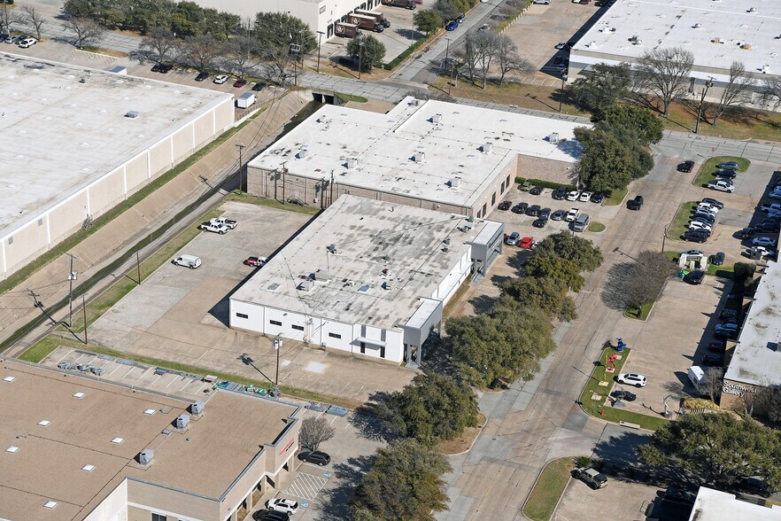 More Photos Of 4519 Sigma Rd, Dallas Light Manufacturing For Sale