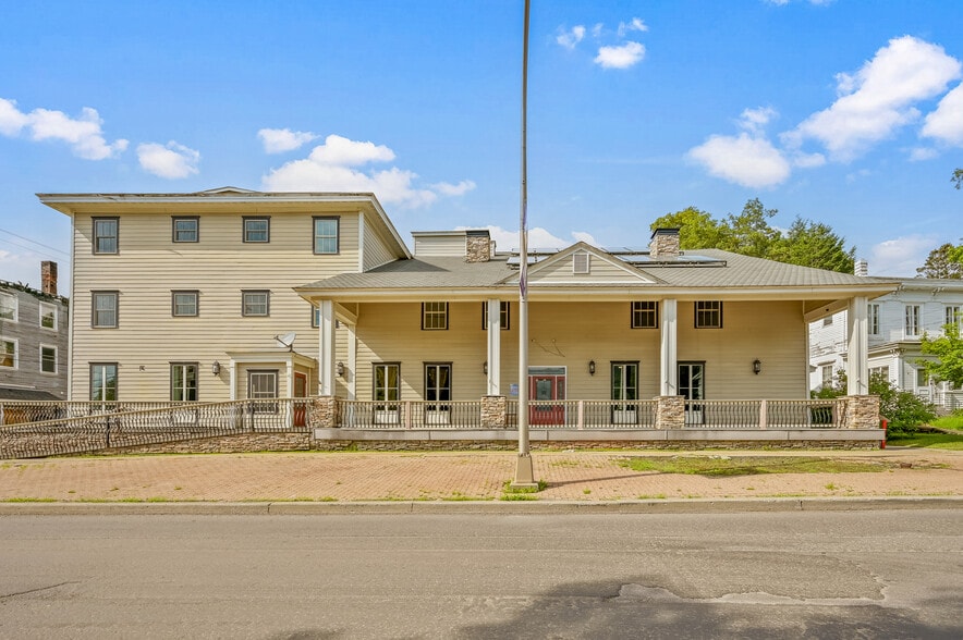 More Photos Of 56 Main St, Stamford Hotel For Sale