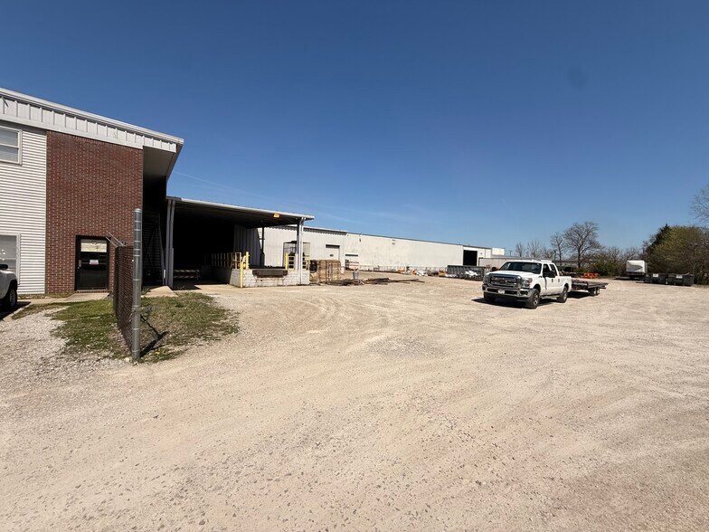 More Photos Of 211 Province St, Franklin Manufacturing For Lease