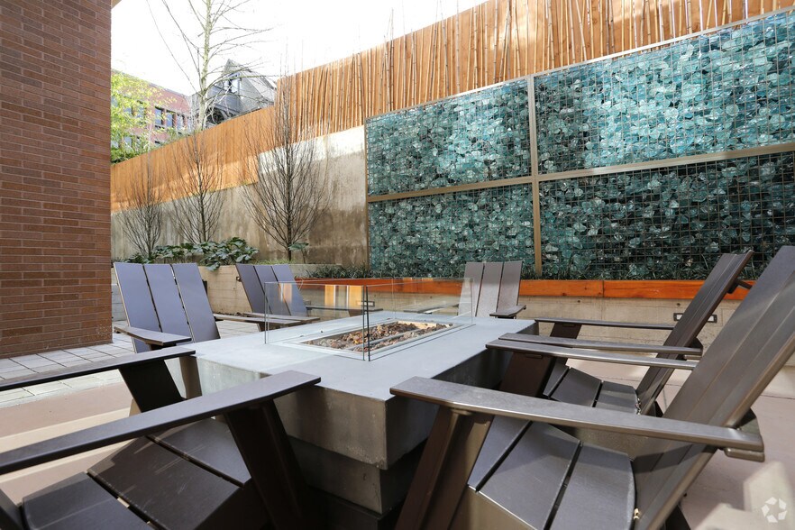 More Photos Of 2240-2250 NW Lovejoy St, Portland Apartments For Lease