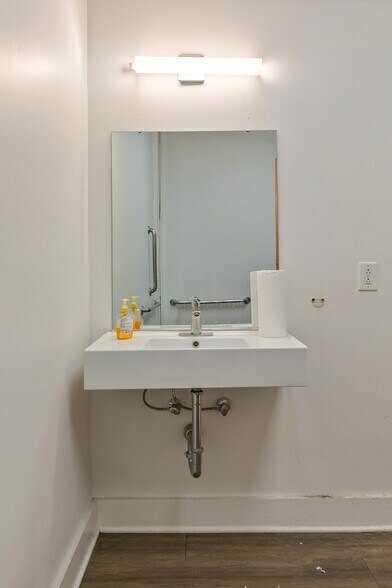 More Photos Of 119-123 E Broad St, Richmond Apartments For Sale