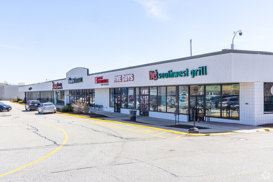 Primary Photo Of 90 Drum Hill Rd, Chelmsford Storefront For Lease