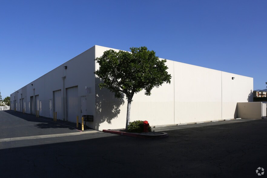More Photos Of 1251 Pomona Rd, Corona Unknown For Lease
